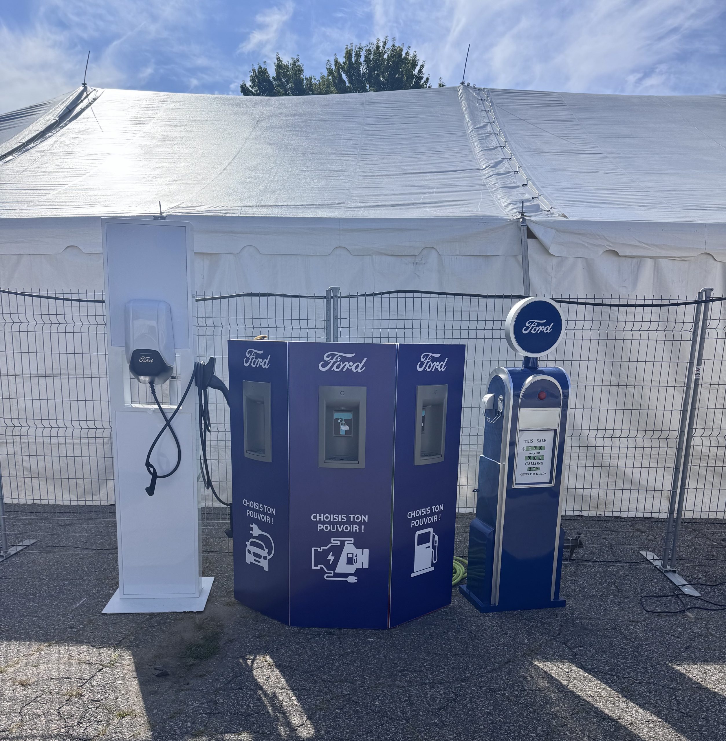 Stations de recharge Ford pour véhicules